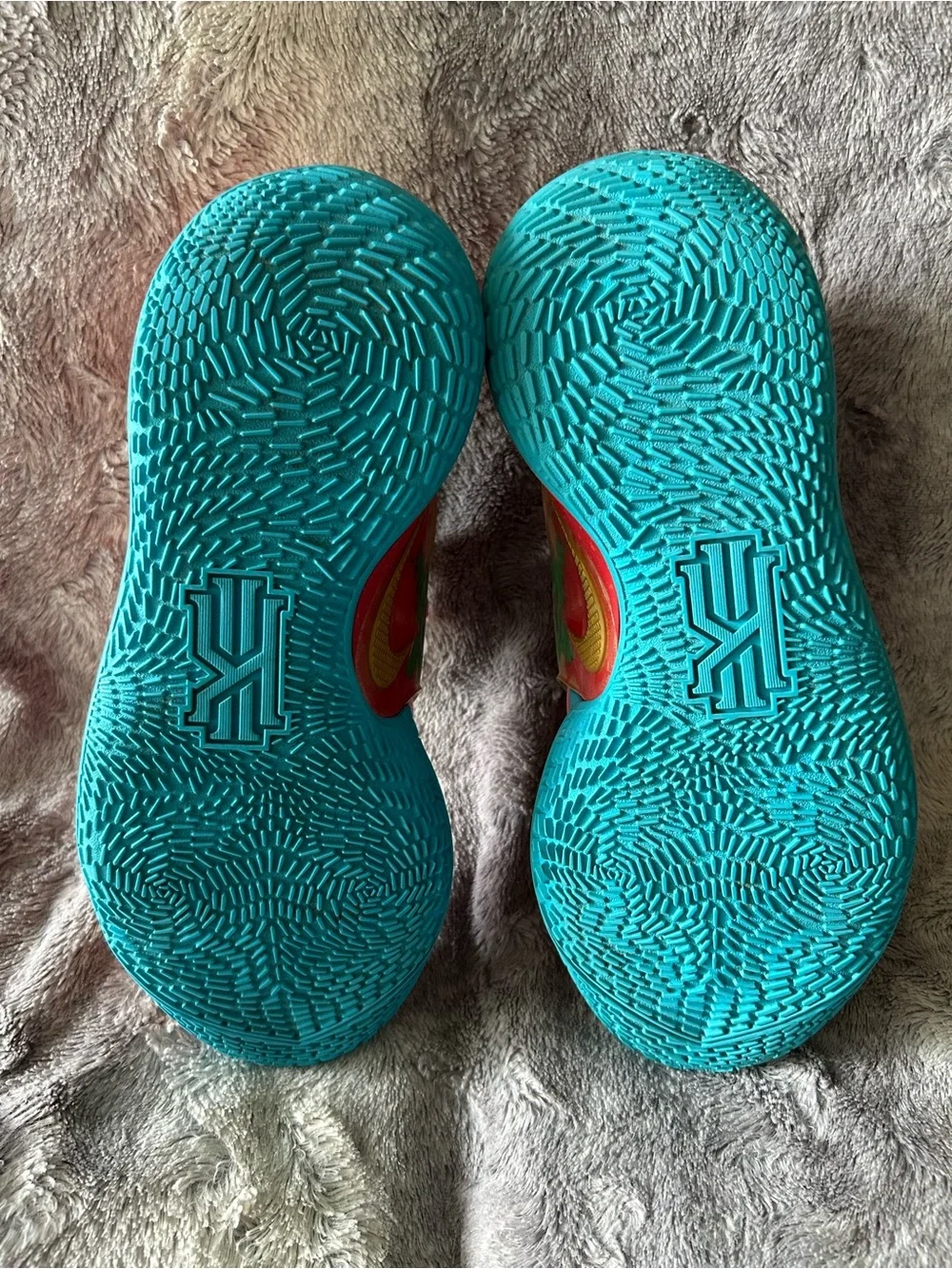 Nike kyrie low 2 x SpongeBob SquarePants Mr krabs size 10 Euc